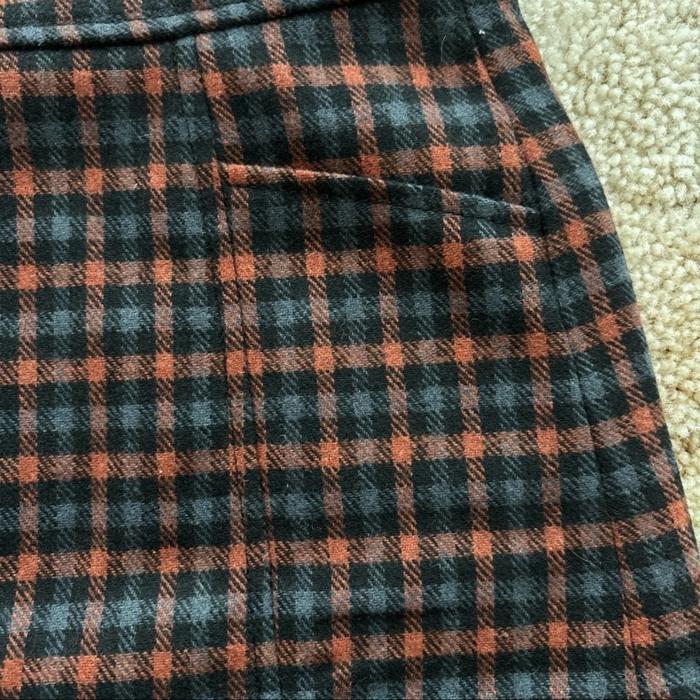 LOFT Plaid Pocket Mini Skirt - Picture 4 of 12